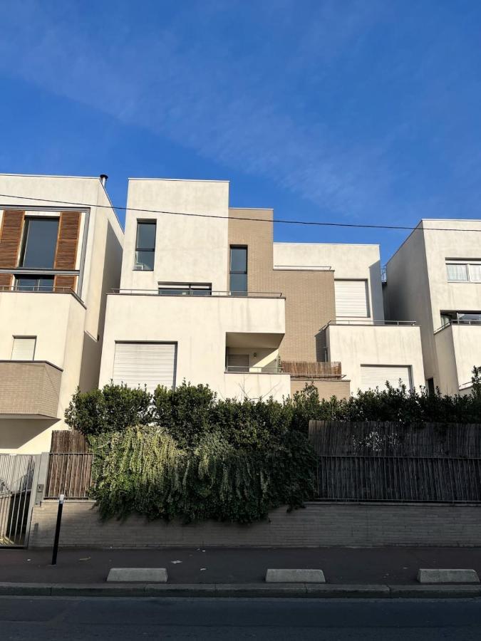 Modern And Bright Apartment Near Paris La Courneuve Exterior photo